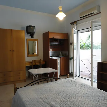 Apergis Ermoupoli
