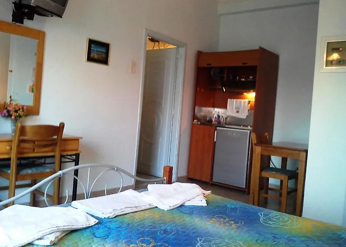 Apergis * ארמופוליס